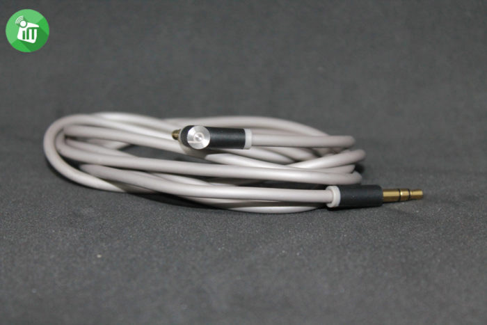 Audio R L. Cord Beats 3.5mm Audio Cable L Cord (140cm)(Un Packet)
